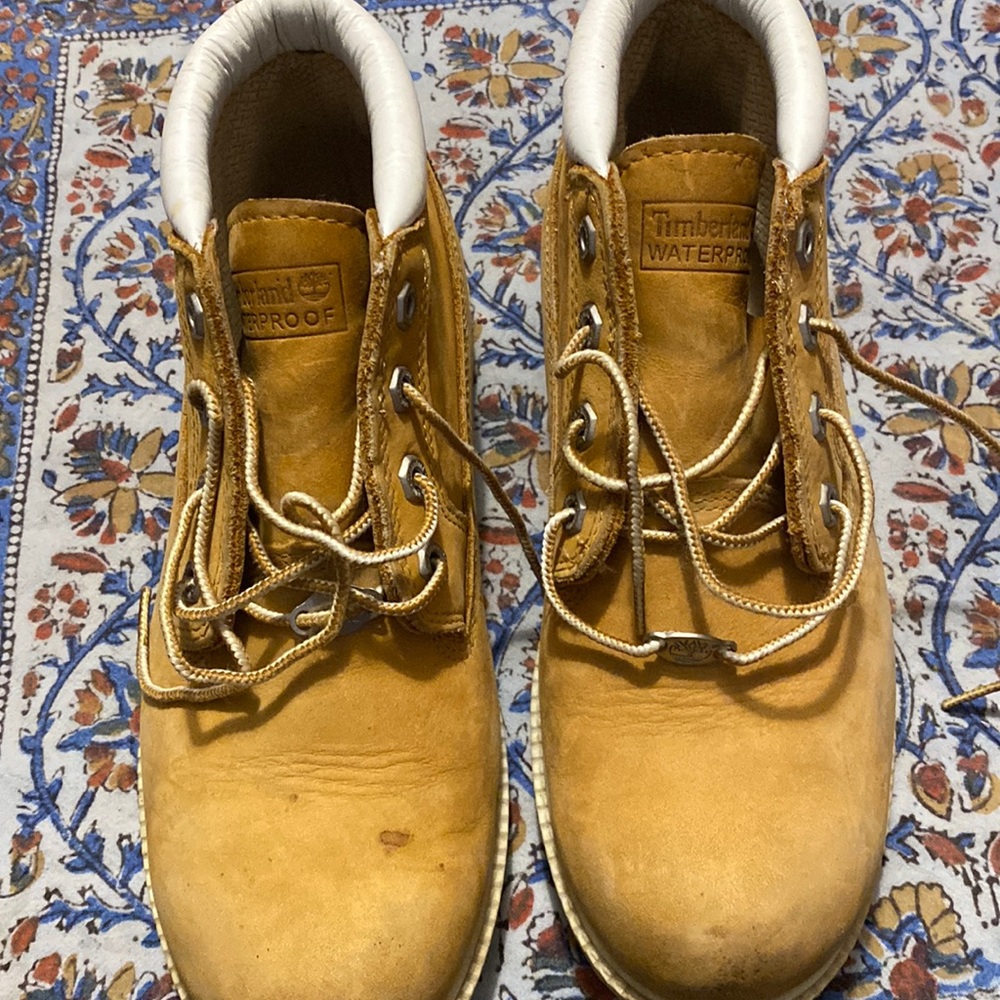 Woman timberland size 8brown